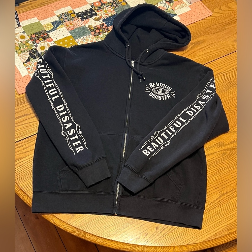 Beautiful Disaster Statement Hoodie What Doesn’t Kill You XL OBSOLETE & RARE‼️ - Picture 6 of 15